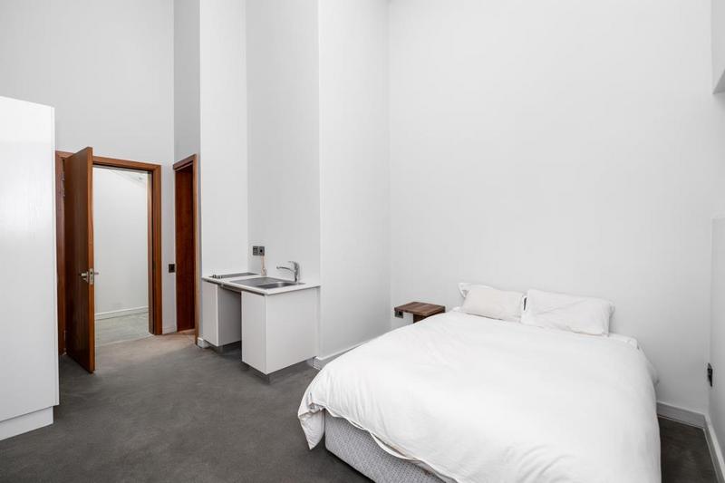 7 Bedroom Property for Sale in Bantry Bay Western Cape